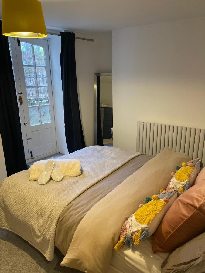 Stylish Newly Renovated Beachfront Getaway Margate